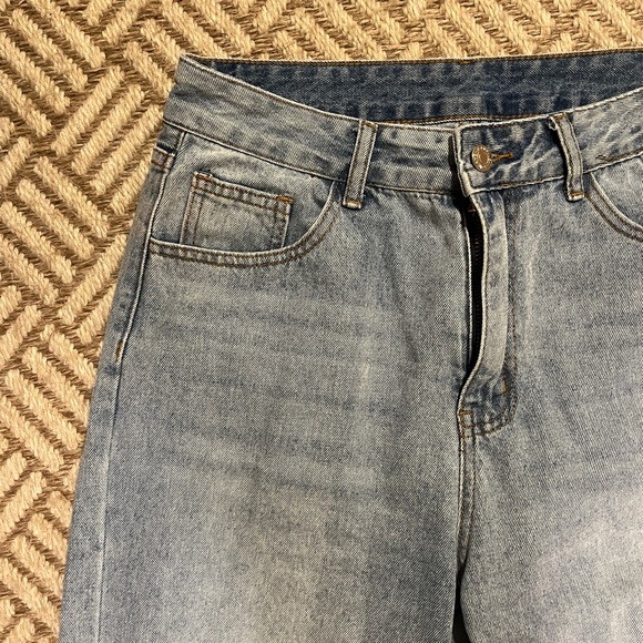 High Waist Ripped Straight Leg Jeans - Picture 4 of 5